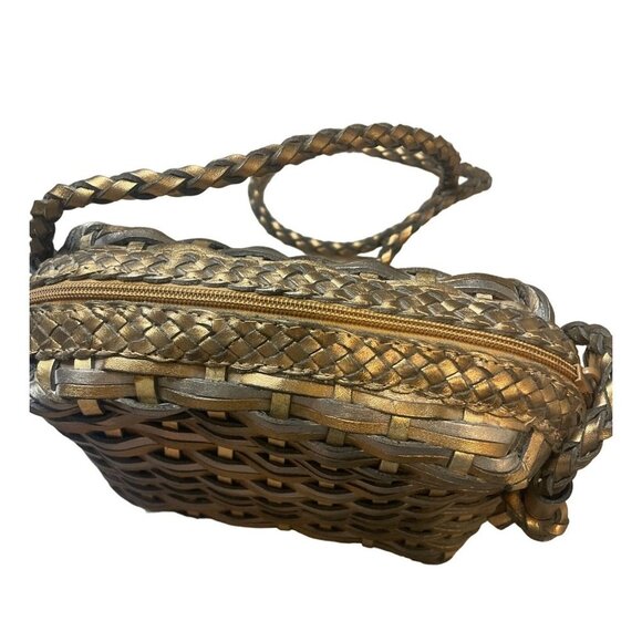 LJS Collection Silver Gold Metallic Woven Small Zip Close Braided Strap Handbag - Picture 3 of 8